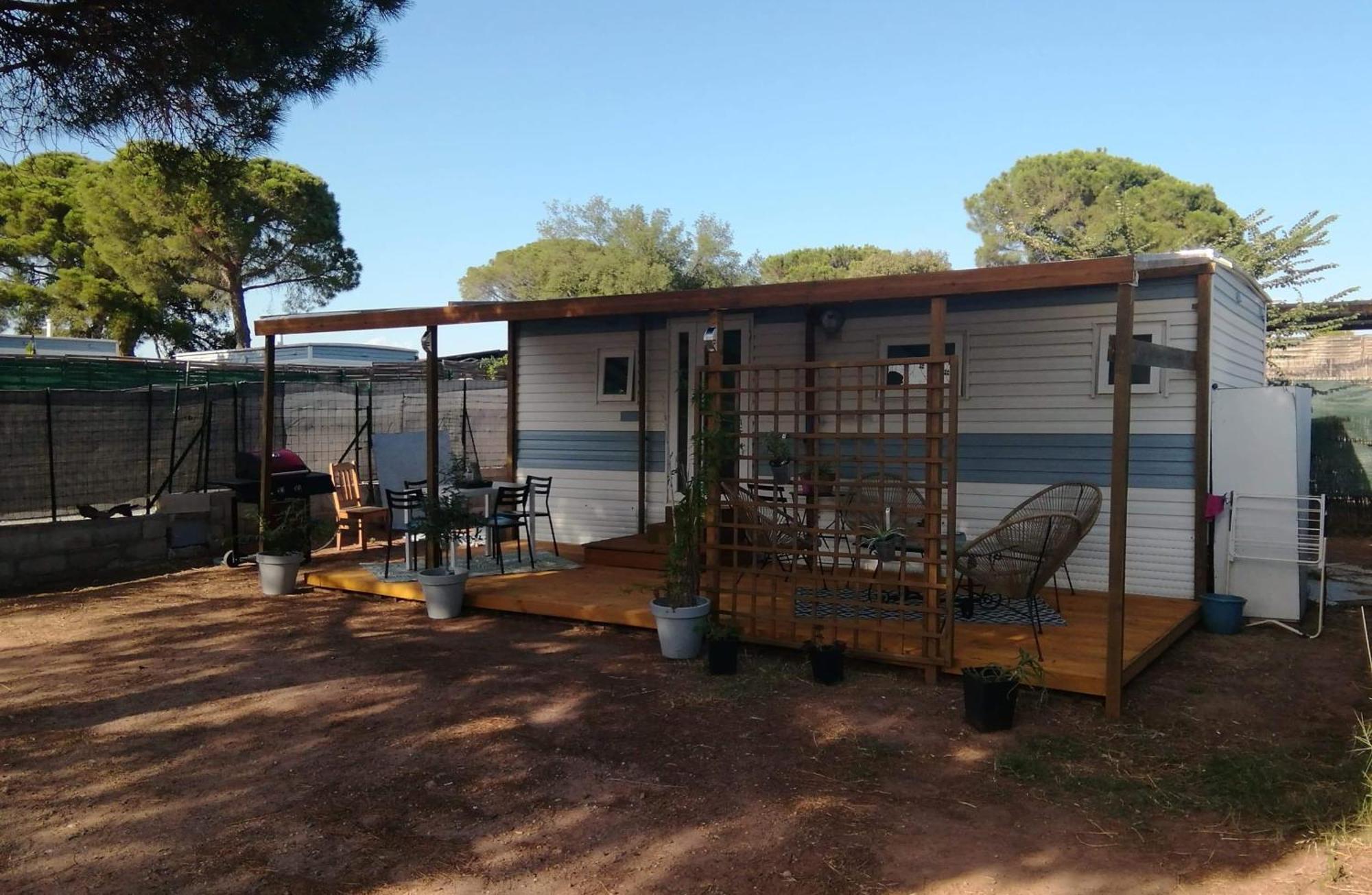 Mobilhome A Frejus A 15 Minute De La Mer Sur Terrain Independant Rum bild